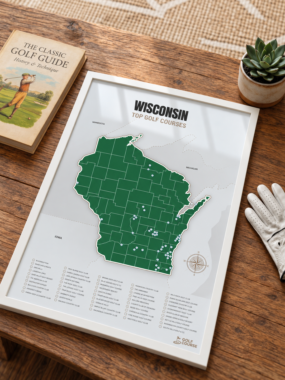 Wisconsin golf courses map in Green - Lifestyle Table